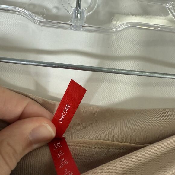 Spanx Shapewear Shorts Women's Medium Beige Pull On 7" Inseam Stretch - Picture 6 of 9